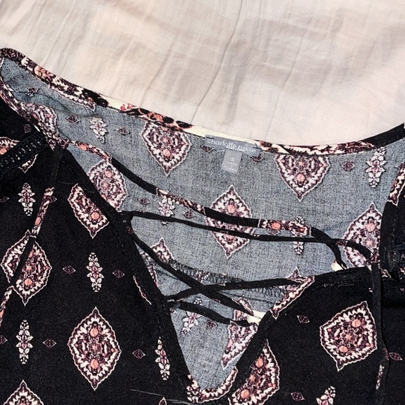 blouse - Picture 2 of 2